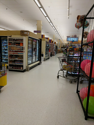 Grocery Store «Giant Food», reviews and photos, 10400 Old Georgetown Rd, Bethesda, MD 20814, USA