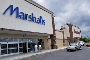 Marshalls & HomeGoods image