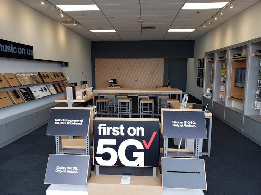 Cell Phone Store «Verizon Authorized Retailer, TCC», reviews and photos, 3432 County Rd 101, Minnetonka, MN 55345, USA