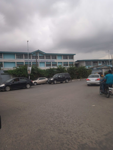 Fountain Heights Secondary School, Animashaun St, Surulele, Lagos, Nigeria, Middle School, state Lagos