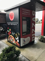 Photo n°13 de Océan Pizzas | Pizzas maison à emporter - distributeur à St Gilles à Saint-Gilles-Croix-de-Vie ()