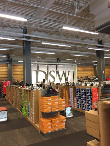 Shoe Store «DSW Designer Shoe Warehouse», reviews and photos, 15001 Potomac Town Pl #120, Woodbridge, VA 22192, USA
