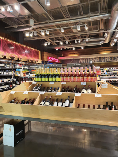 Grocery Store «Whole Foods Market», reviews and photos, 415 Newport Center Dr, Newport Beach, CA 92660, USA