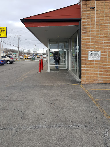 Thrift Store «Community Thrift Store», reviews and photos, 3440 Grand Ave, Gurnee, IL 60031, USA