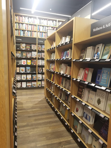 Book Store «Amazon Books», reviews and photos, 4601 26th Ave NE, Seattle, WA 98105, USA