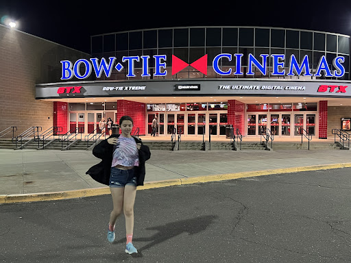 Movie Theater «Bow Tie Cinemas Marquis 16 & BTX Theater», reviews and photos, 100 Quarry Rd, Trumbull, CT 06611, USA