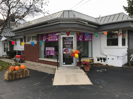 Florist «Amber Flower & Gift Shop», reviews and photos, 117 E Park Ave, Libertyville, IL 60048, USA
