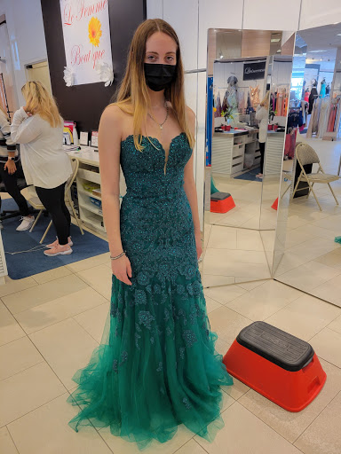 Formal Wear Store «Le Femme Boutique», reviews and photos, 1931 Tilghman St, Allentown, PA 18104, USA