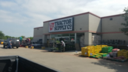 Home Improvement Store «Tractor Supply Co.», reviews and photos, 3350 N Central Expy, McKinney, TX 75071, USA