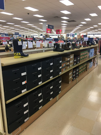 Department Store «Marshalls», reviews and photos, 5720 Lakewood Towne Center Blvd SW, Lakewood, WA 98499, USA