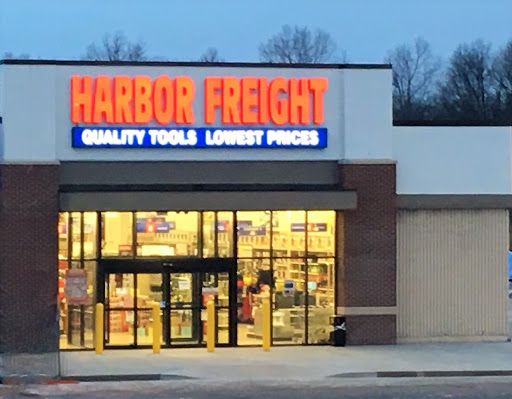 Harbor Freight Tools, 246 N West End Blvd, Quakertown, PA 18951, USA, 