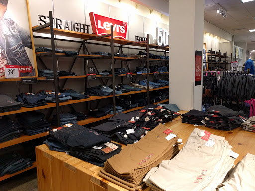 Shopping Mall «Oakdale Mall», reviews and photos, Harry L Dr #601-635, Johnson City, NY 13790, USA