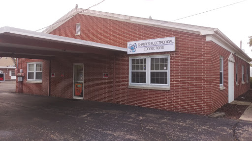 Cell Phone Store «Shawns Electronical Connections Cellphone Store», reviews and photos, 1990 N Water St # B, Decatur, IL 62526, USA