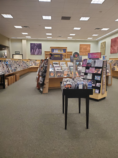 Book Store «Barnes & Noble», reviews and photos, 5141 Peachtree Pkwy, Norcross, GA 30092, USA