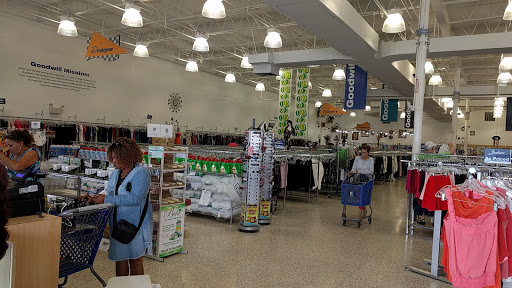 Thrift Store «Goodwill Superstore», reviews and photos, 154 N University Dr, Hollywood, FL 33024, USA
