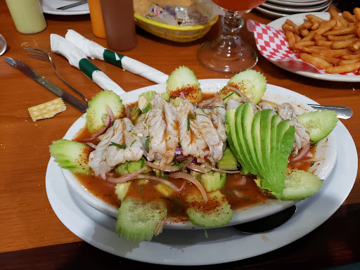 Restaurants to eat prawns in San Antonio