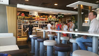 Atmosphère du Restauration rapide McDonald's à Les Abrets en Dauphiné - n°5
