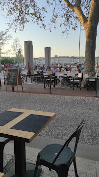 Atmosphère du Restaurant Resto chez titou à La Rochelle - n°4
