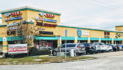 Electronics Repair Shop «In & Out Smart Repair», reviews and photos, 1102 N Hwy 190 c, Covington, LA 70433, USA