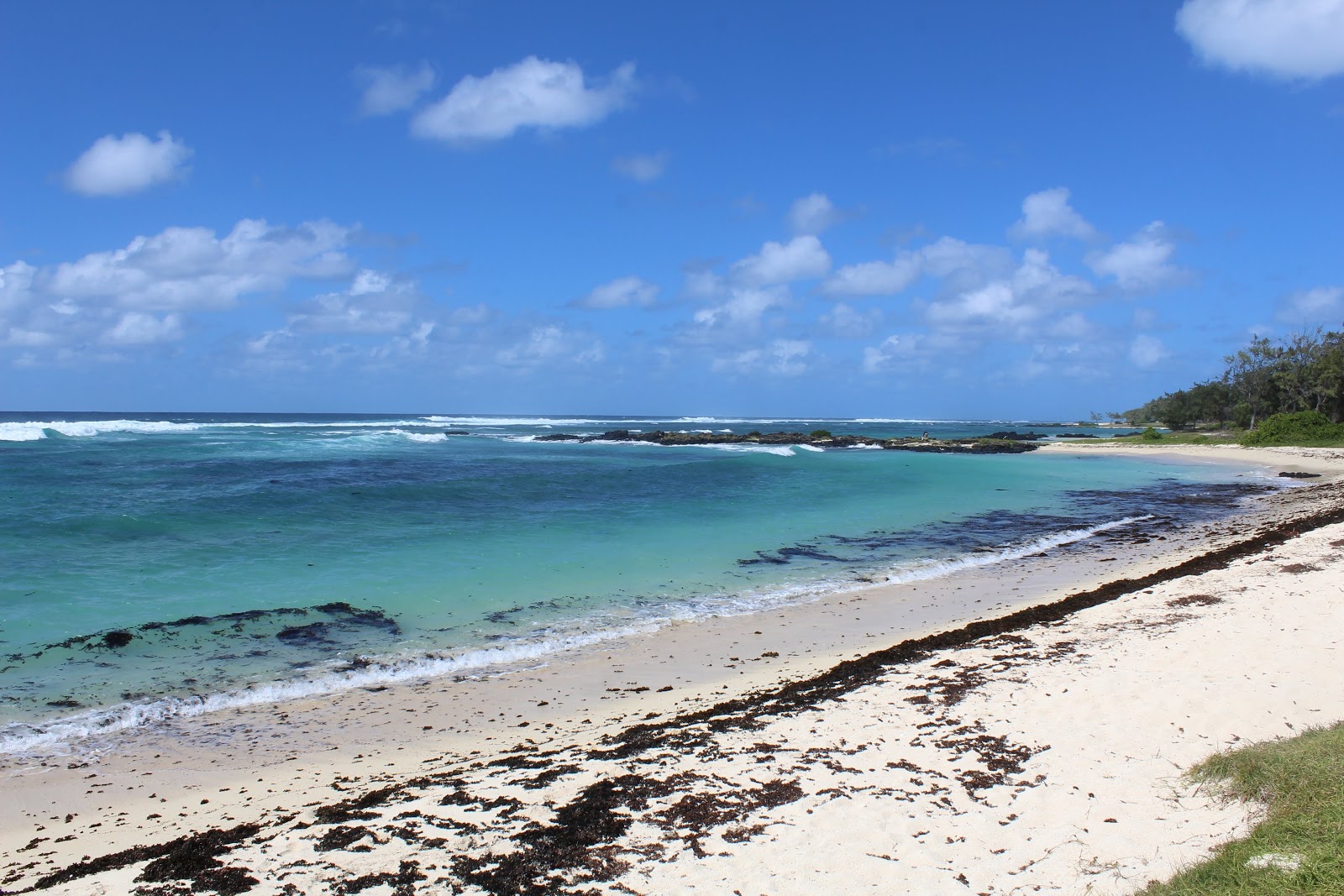 Foto de Palmar Beach II com praia espaçosa