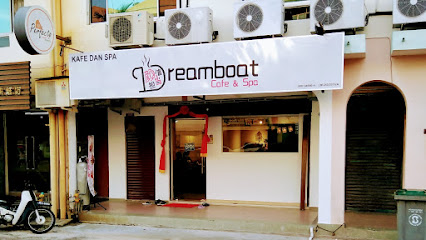 DREAMBOAT CAFE & SPA