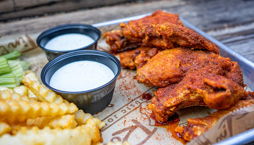 Live Music Bar «Tin Roof», reviews and photos, 303 S Limestone, Lexington, KY 40508, USA