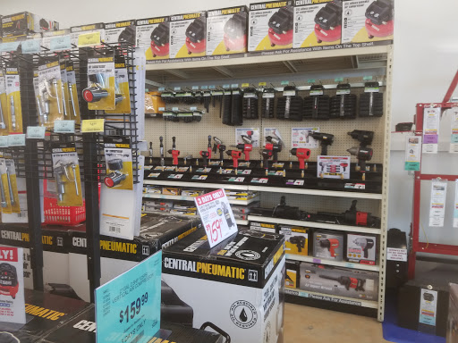 Hardware Store «Harbor Freight Tools», reviews and photos, 6520 Caroline St, Milton, FL 32570, USA