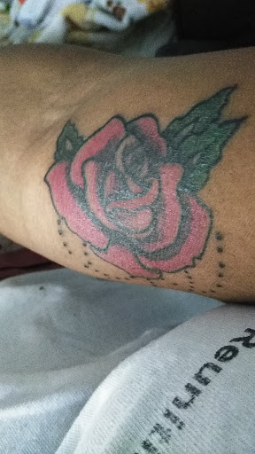 Tattoo Shop «Hollyweird Tattoos», reviews and photos, 569 GA-138, Jonesboro, GA 30236, USA