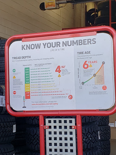 Tire Shop «Discount Tire Store - Littleton, CO», reviews and photos, 2307 W Belleview Ave, Littleton, CO 80120, USA