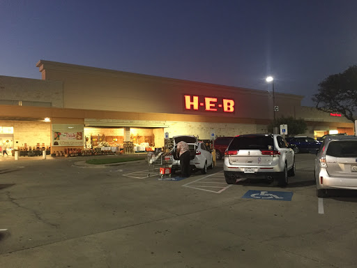 Grocery Store «H-E-B Grocery», reviews and photos, 3804 US-377, Granbury, TX 76049, USA