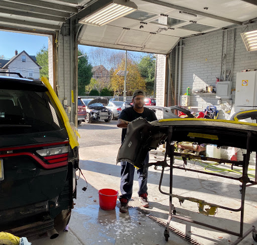 Auto Body Shop «Honda of Tenafly Auto Body», reviews and photos, 59 W Mahan St, Tenafly, NJ 07670, USA