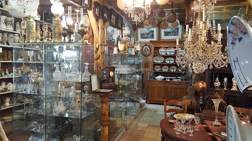 Magasin d'antiquités Tanis Jean-Louis Antiquités Brocante Le Castera