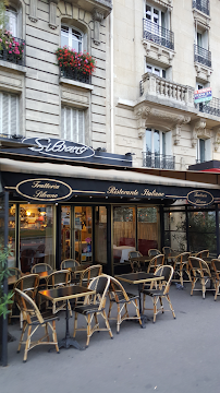 Bar du Restaurant italien Trattoria Silvano à Paris - n°9