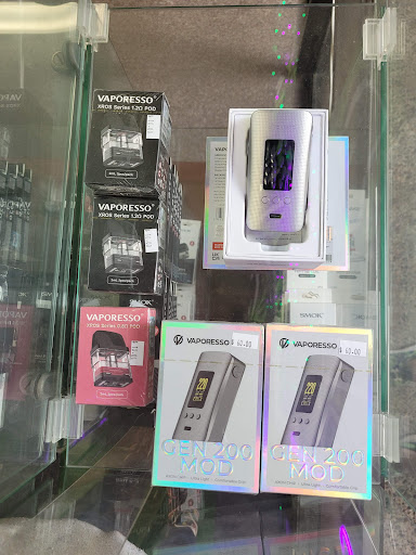 Tobacco Shop «Herb-N-Legend Smoke Shop», reviews and photos, 511 Pacific Ave, Long Beach, WA 98631, USA