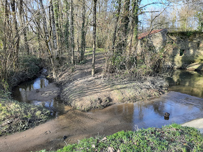 Rives de l'yon. Moulin du furet. Vallée de l'yon à Rives-de-l'Yon