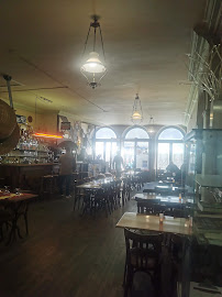 Atmosphère du Restaurant Le Café Parisien - Saulieu - n°6