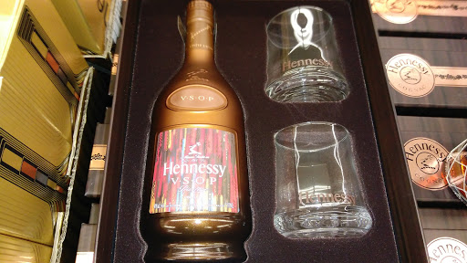 Liquor Store «PJ Wine», reviews and photos, 4898 Broadway, New York, NY 10034, USA