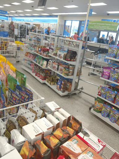 Clothing Store «Ross Dress for Less», reviews and photos, 835 Cortez Rd W, Bradenton, FL 34207, USA