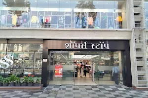 Shoppers Stop image