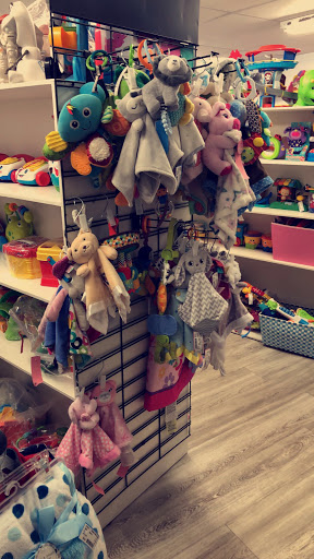 Consignment Shop «Fashion Cents Consignment», reviews and photos, 255 N Decatur St, Strasburg, PA 17579, USA