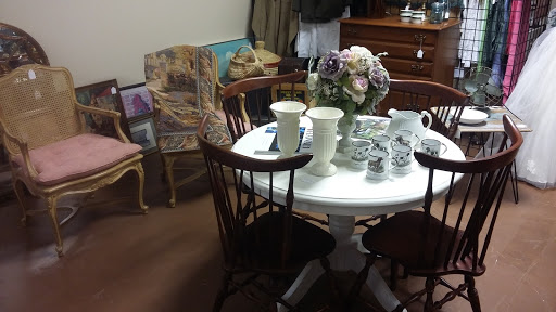 Consignment Shop «Gallery 265 Inc Resale Estate Furniture and Consignment», reviews and photos, 265 N US Hwy 17 92, Longwood, FL 32750, USA