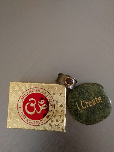 Book Store «Garland of Letters Bookstore», reviews and photos, 527 South St, Philadelphia, PA 19147, USA