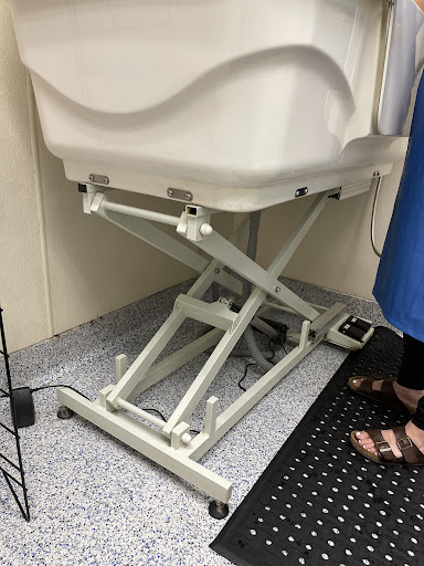 Pet Supply Store «Pet Pantry & Dog Wash», reviews and photos, 5148 Academy Blvd N, Colorado Springs, CO 80918, USA