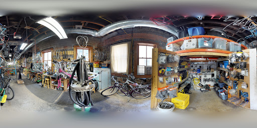 Bicycle Store «Des Moines Bicycle Collective», reviews and photos