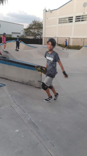Park «Stirling Skate Park», reviews and photos, 550 Laura Ln, Dunedin, FL 34698, USA