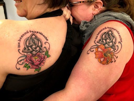 Tattoo Shop «Pincushns», reviews and photos, 214 College Ave, Holland, MI 49423, USA