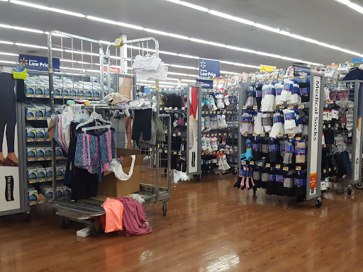 Department Store «Walmart Supercenter», reviews and photos, 30 Memorial Dr, Avon, MA 02322, USA