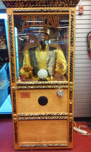 Music Store «Newbury Comics», reviews and photos, 859 Boston Providence Hwy, Norwood, MA 02062, USA