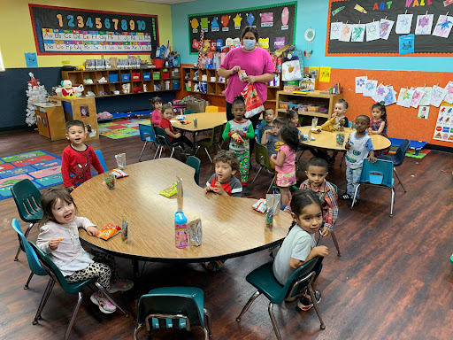 Day Care Center «Candyland Aldine Day Care», reviews and photos, 2111 Aldine Mail Rte Rd, Houston, TX 77039, USA