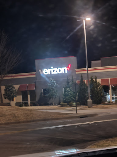 Cell Phone Store «Verizon», reviews and photos, 7723 Rogers Ave, Fort Smith, AR 72903, USA